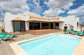 VILLA LOBOS con piscina privada